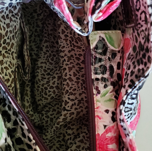 Handbag - Picture 2 of 2